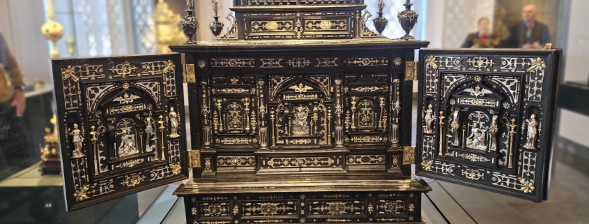 ein kunstvolles Exponat im Residenzschloss